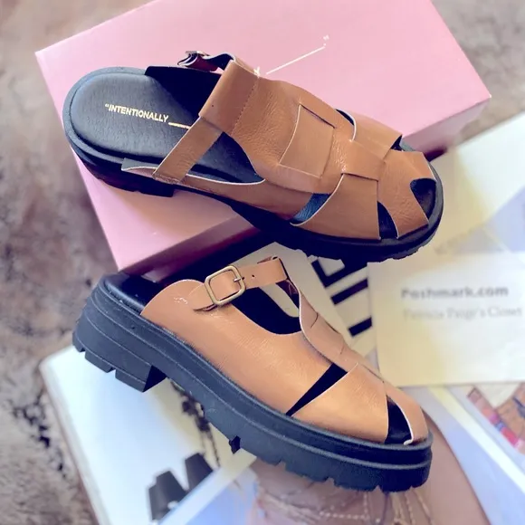 Anthropologie x Intentionally Blank Kurt Fisherman Sandal