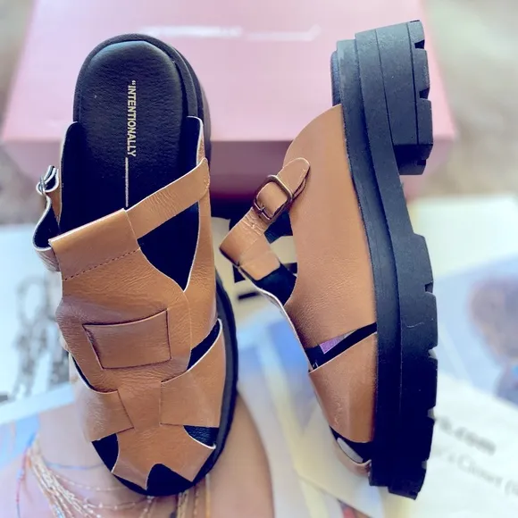 Anthropologie x Intentionally Blank Kurt Fisherman Sandal