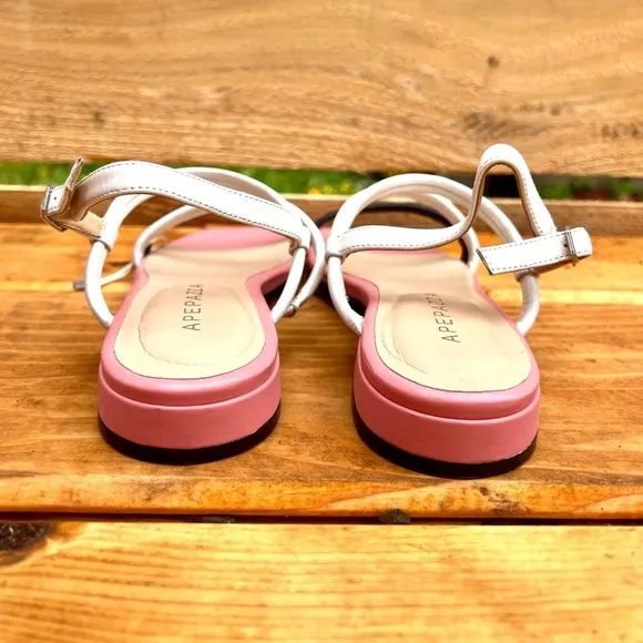 APEPAZZA Sandals Black and Pink crisscross Strappy flat square toe