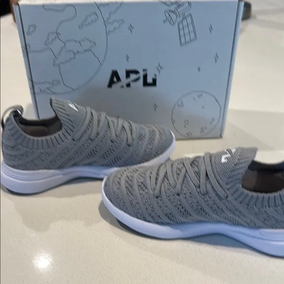 APL Kids Gray Sneakers