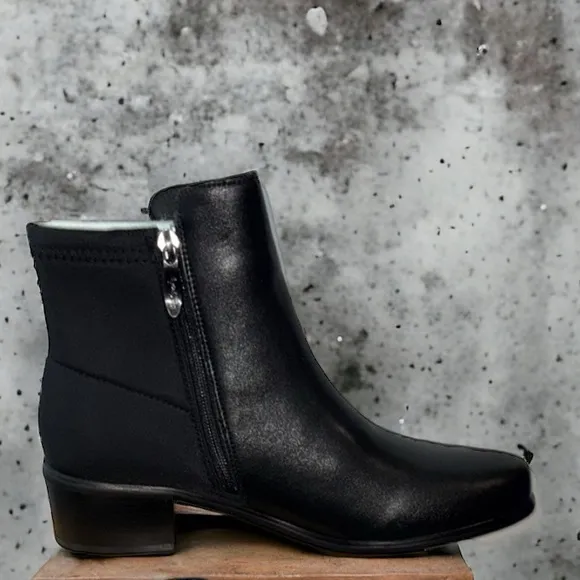 Aqua Diva Wembley Ankle Boots  (TS8)