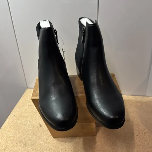 Aqua Diva Wembley Ankle Boots  (TS8)