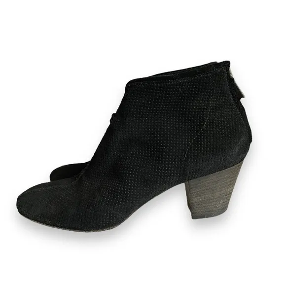 Aquatalia Black Xcel Dry Suede Leather Perforated Back-Zip Ankle Bootie Shoe 10