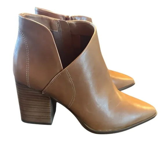 Arezzo Cora Low Block Booties NEW size 7.5
