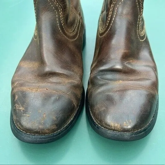 ARIAT brown and tan embroidered leather cowboy boots