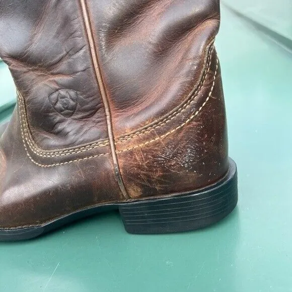 ARIAT brown and tan embroidered leather cowboy boots