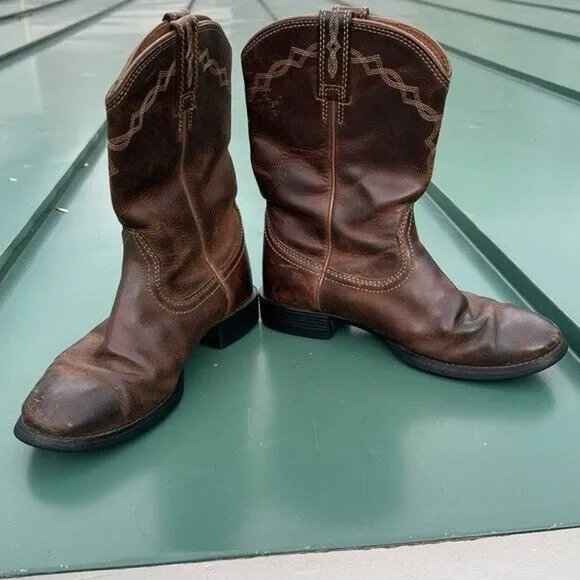 ARIAT brown and tan embroidered leather cowboy boots