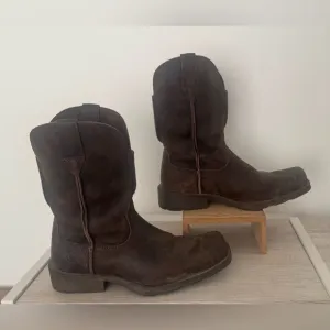 Ariat Rambler Antiqued Brown Square Toe Boots Leather Western Country Size 9 D