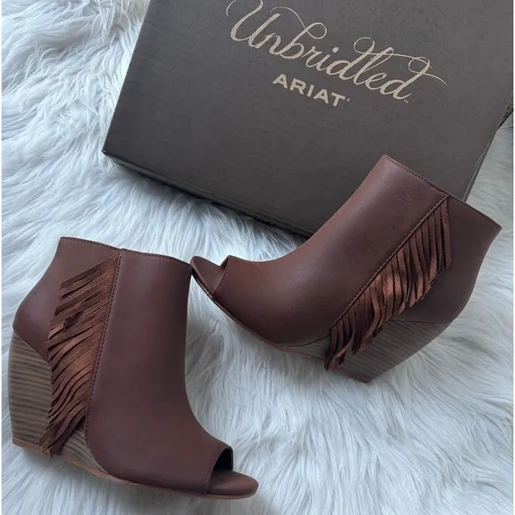 Ariat Unbridled Jaycee Fringe Wedge Boots