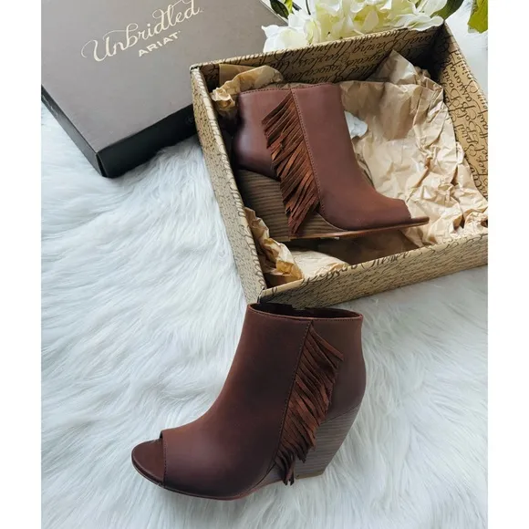 Ariat Unbridled Jaycee Fringe Wedge Boots