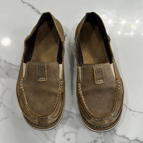 Arita brown leather loafers size 7.5 women