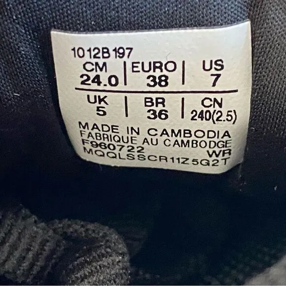 Asics Shoes Womens 7 Black GT-1000 11 Running Athletic Sneakers 1012B197