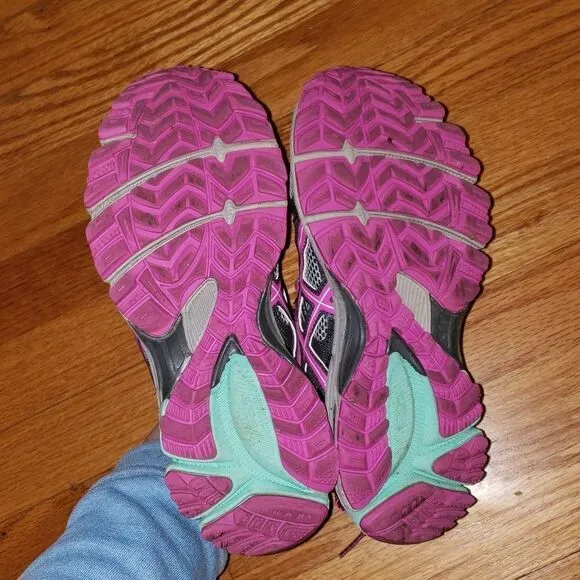 Asics Sneakers