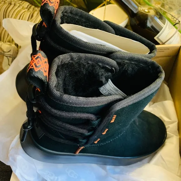 Authentic UGG BOOM Ankle lace back boots NIB