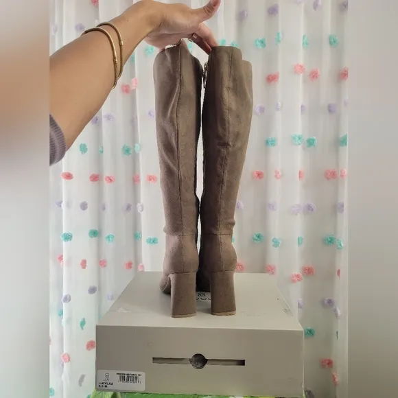 Bandolino Kayla Boots (New In Box)