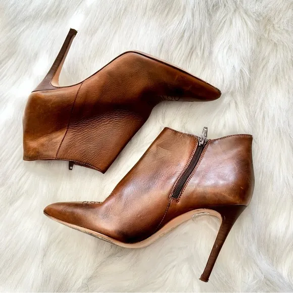 Barneys New York Western Stiletto Leather Ankle Boots in Brown Size 38