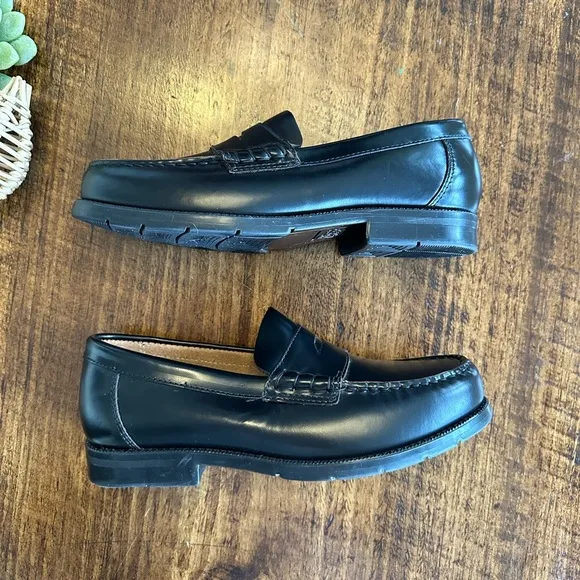 Bass | Black Leather Loafers