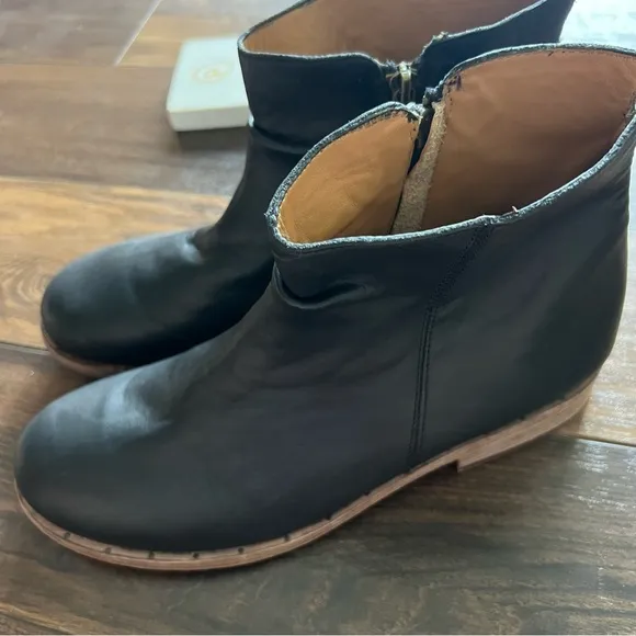 Beek Quail Leather Ankle Boots NWOT
