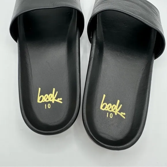 Beek women’s size 10 black leather Gallito sandals.