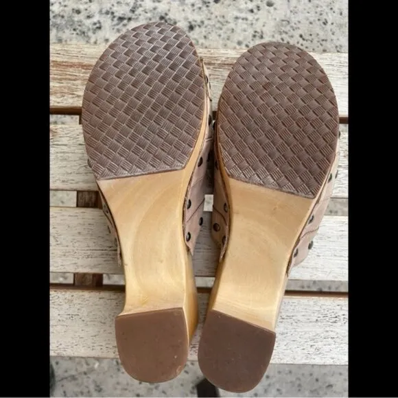 Beige Studded Open-Toe Suede Clogs Suzzato Women's Size 9