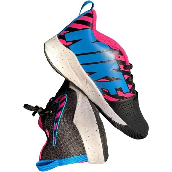 Big Kid Sneakers Size 5.5Y NIKE Team Hustle Quick 2 (GS) Black Blue-Pink