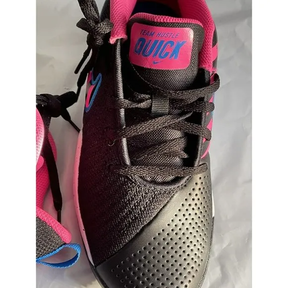 Big Kid Sneakers Size 5.5Y NIKE Team Hustle Quick 2 (GS) Black Blue-Pink