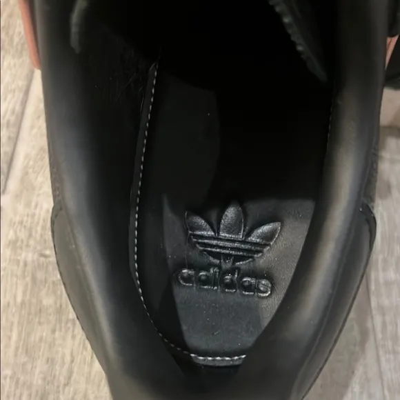 Black and White Men's Sneakers