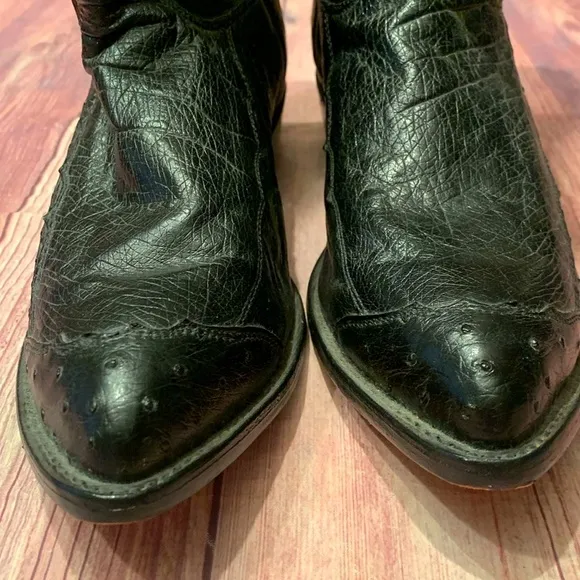 Black western Boots with Glossy Finish and Pointed Toe