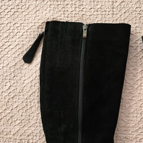 Black Women’s High Knee Suede Heel Boots