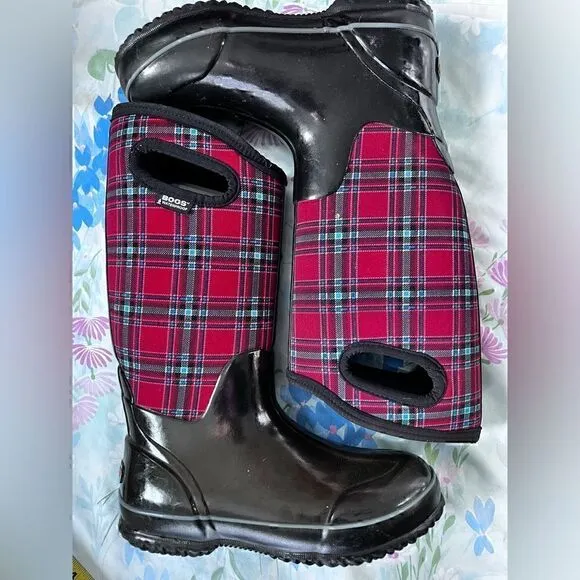Bogs Classic Pull On Plaid Waterproof Boots - 7 - Mid Height