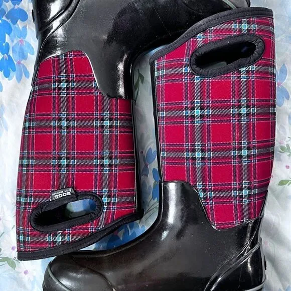 Bogs Classic Pull On Plaid Waterproof Boots - 7 - Mid Height