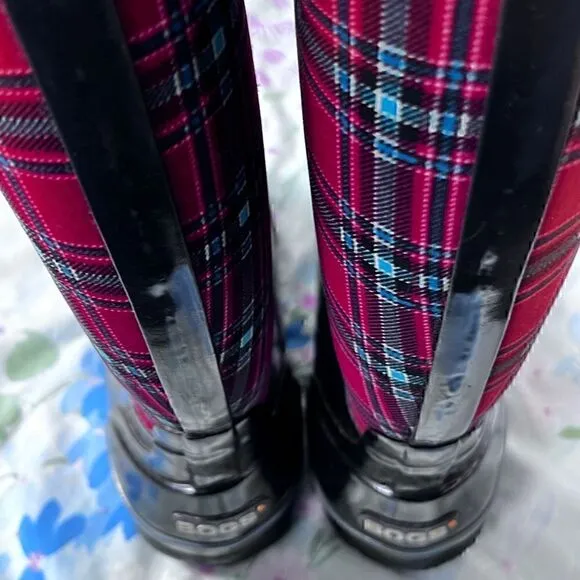 Bogs Classic Pull On Plaid Waterproof Boots - 7 - Mid Height