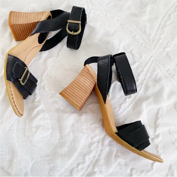 Born Tahlia Heel Sandals New $135