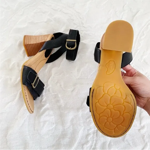 Born Tahlia Heel Sandals New $135