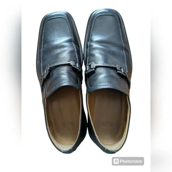 BOSS Hugo Boss men’s Italian made leather loafers. Black.