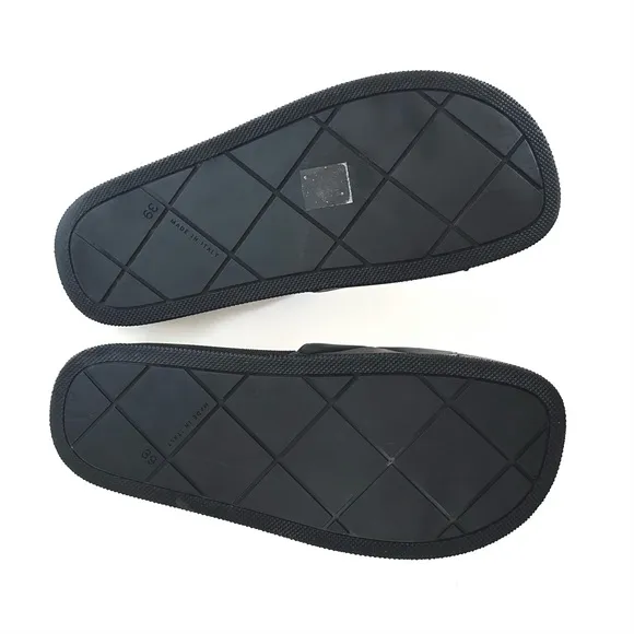 BOTTEGA VENETA RUBBER SLIDES