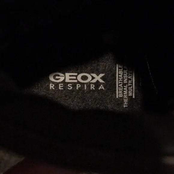BOYS GEOX BOOTS SIZE 28
