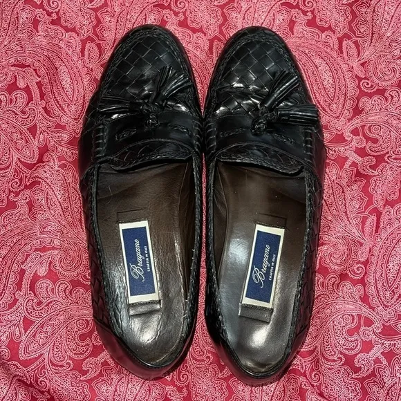 BRAGANO men’s tassel loafers. Size 10M.  Genuine Italian leather
