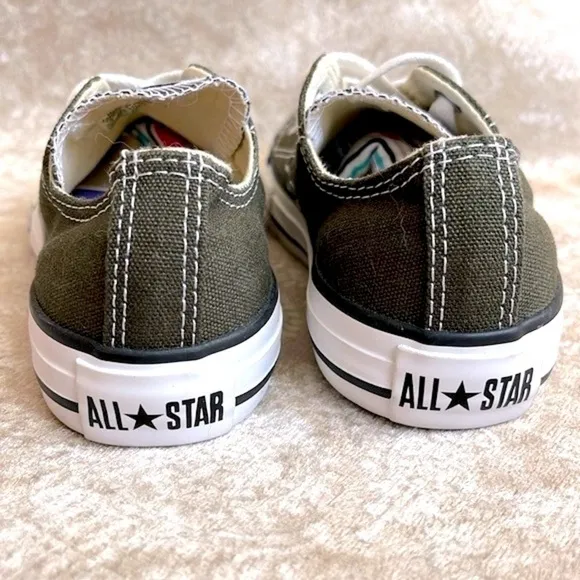 Brand New Converse Chuck Taylor All Star Lo Sneakers Lace Up Green Canvas