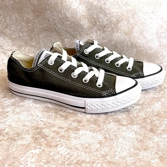 Brand New Converse Chuck Taylor All Star Lo Sneakers Lace Up Green Canvas
