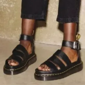 BRAND NEW DR MARTENS RICKI NAPPA LUX LEATHET 3-STRAP PLATFORM SANDAL