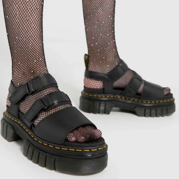BRAND NEW DR MARTENS RICKI NAPPA LUX LEATHET 3-STRAP PLATFORM SANDAL