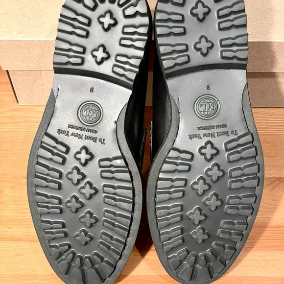 BRAND NEW MADE IN ITALY To Boot New York Leather Loafers Size 9 Men