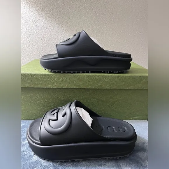Brand New Men’s Gucci Rubber Platform Black Sandals Size 5 (US size 5.5)
