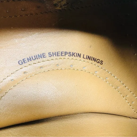 Brass Boot Tasseled Leather Loafers