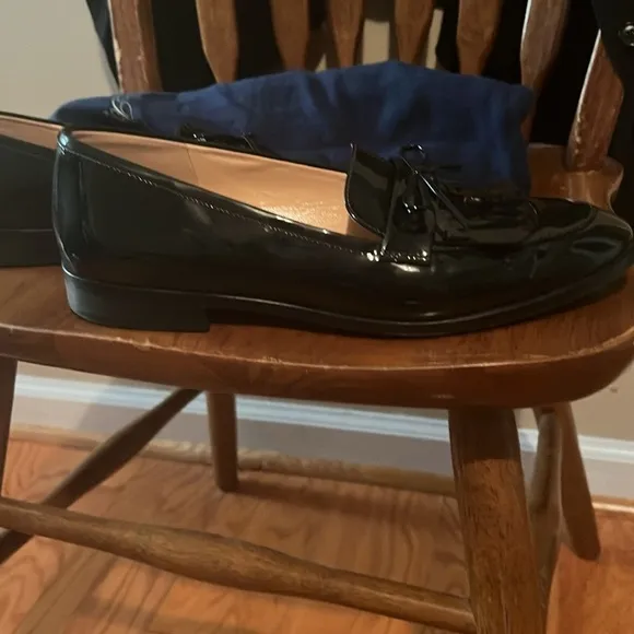 Brooks Brothers Navy Patent Leather Kiltie Loafers, size 9