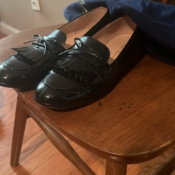 Brooks Brothers Navy Patent Leather Kiltie Loafers, size 9