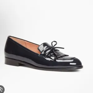 Brooks Brothers Navy Patent Leather Kiltie Loafers, size 9