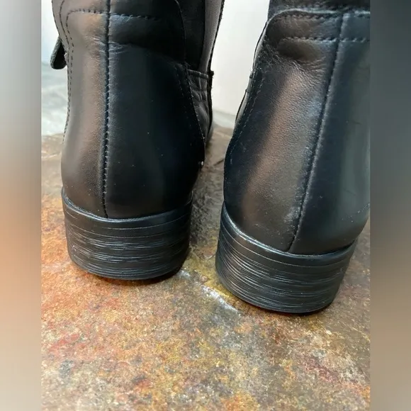 Bussola~Black Leather Riding Boots~Expandable Elastic @ Calf~Size 38-EUR/7.5-US