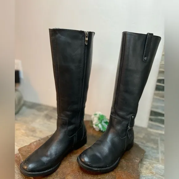 Bussola~Black Leather Riding Boots~Expandable Elastic @ Calf~Size 38-EUR/7.5-US